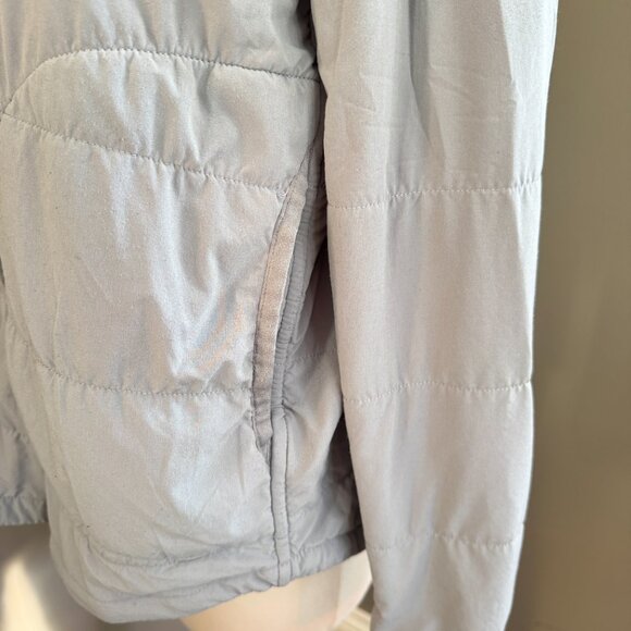 The North Face Grey Green 1/4 Zip Quilted Pullover Sweatshirt - Picture 10 of 12